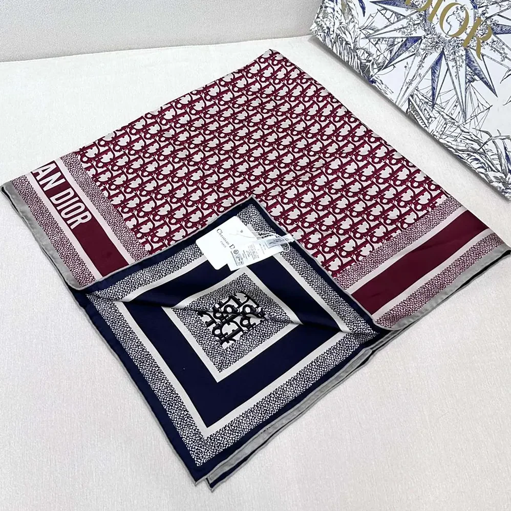 Dior Dior Oblique Diortwin 90 Square Scarf Burgundy and Navy Blue Silk Twill for Unisex Dior Dior Oblique Diortwin 90 Square Scarf Burgundy and Navy Blue Silk Twill for Unisex