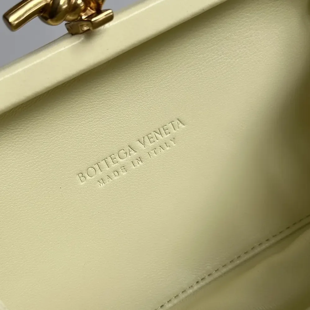 Bottega Veneta Knot Minaudière Clutch in Calfskin Leather for Women in Yellow Bottega Veneta Knot Minaudière Clutch in Calfskin Leather for Women in Yellow