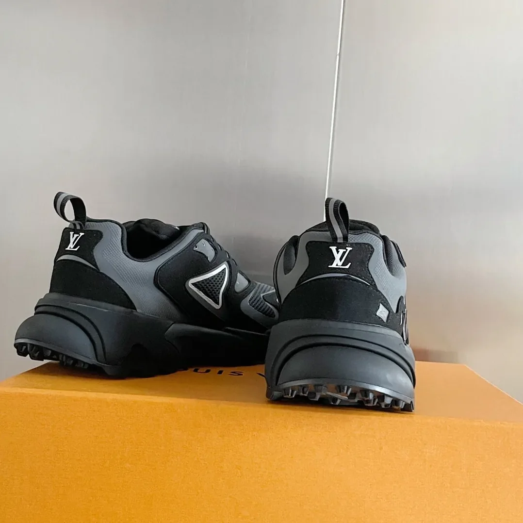 Louis Vuitton LV Runner Tatic Sneaker Black LV 1A9UNT Louis Vuitton LV Runner Tatic Sneaker Black LV 1A9UNT