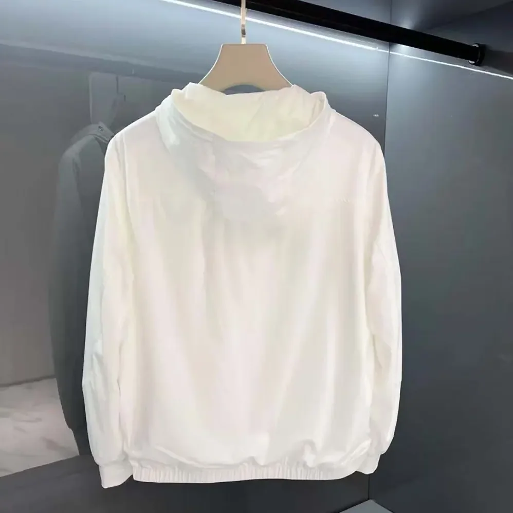 Prada Logo Plaque Hooded Windbreaker for Men in White Prada Logo Plaque Hooded Windbreaker for Men in White
