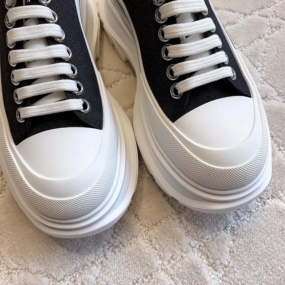 Alexander Mcqueen Tread Slick Lace Up in Black for Unisex in White
