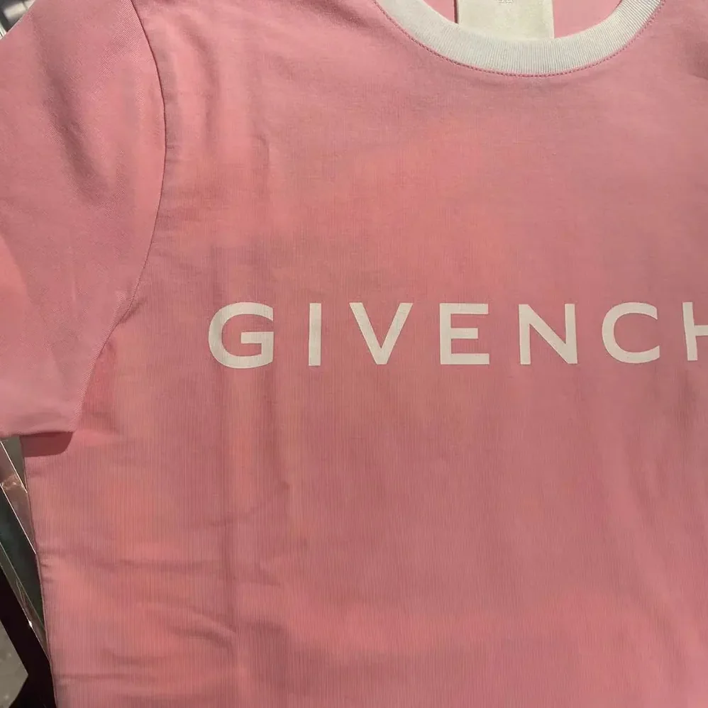 Givenchy Archetype Slim Fit T-shirt in Cotton for Women in Pink/White