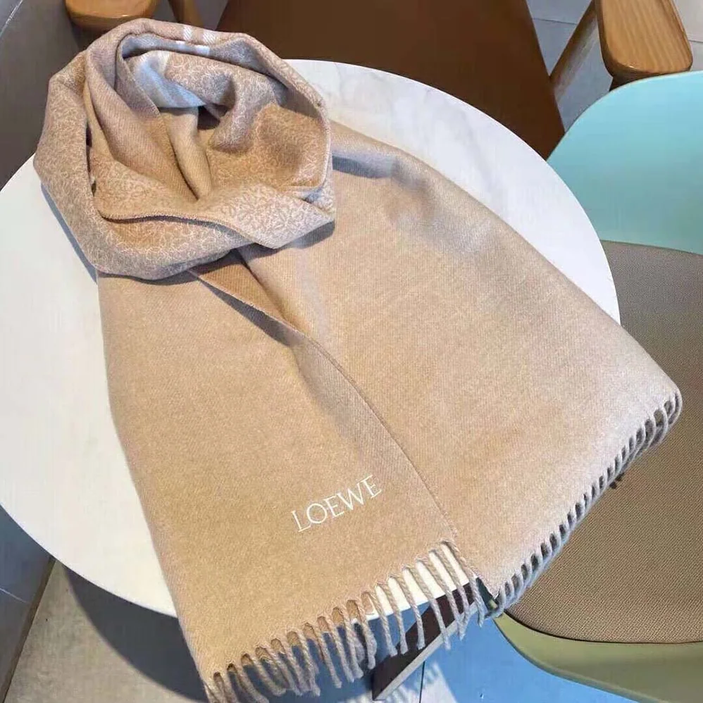 Loewe Scarf in Wool and Cashmere for Unisex in Brown Loewe Scarf in Wool and Cashmere for Unisex in Brown