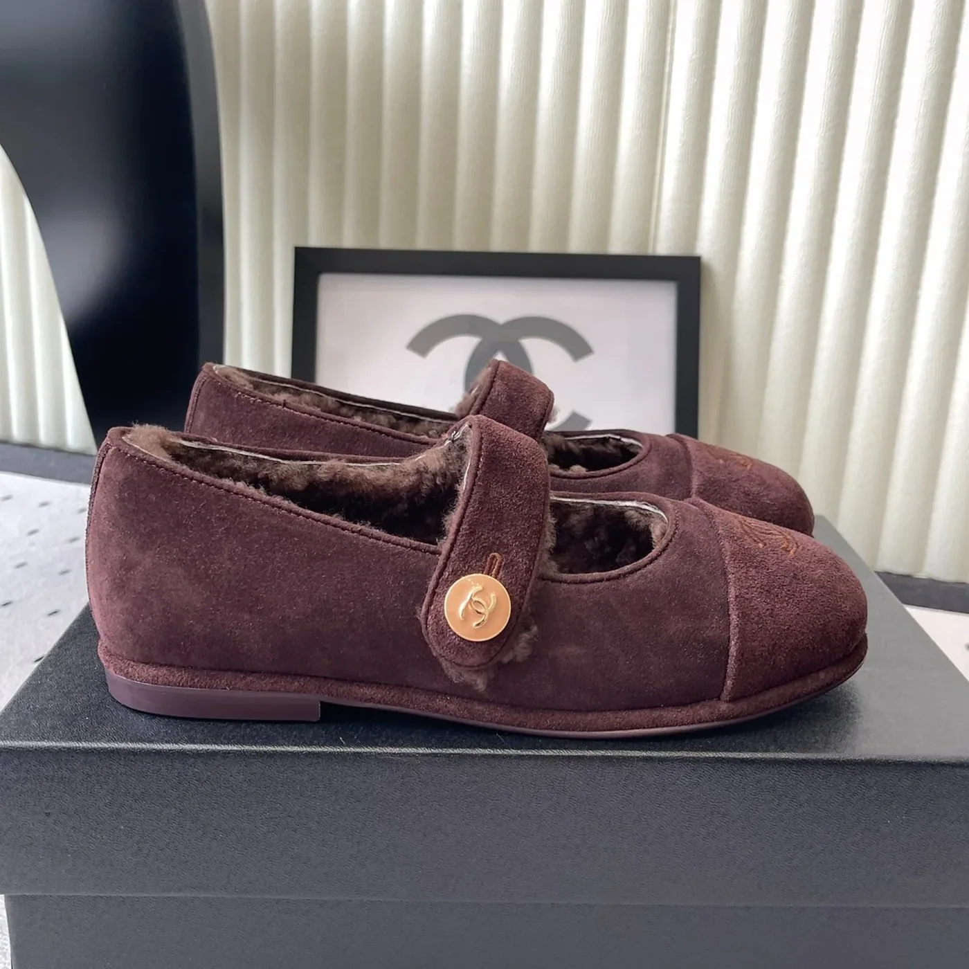 Chanel Mary Jane Flats Burgundy Suede Shearling Chanel Mary Jane Flats Burgundy Suede Shearling