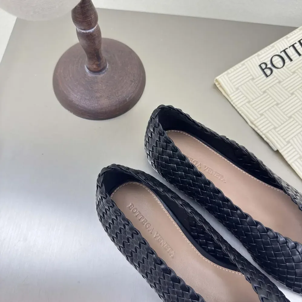 Bottega Veneta Sofia Ballerina in Padded Intreccio Leather for Women in Black Bottega Veneta Sofia Ballerina in Padded Intreccio Leather for Women in Black
