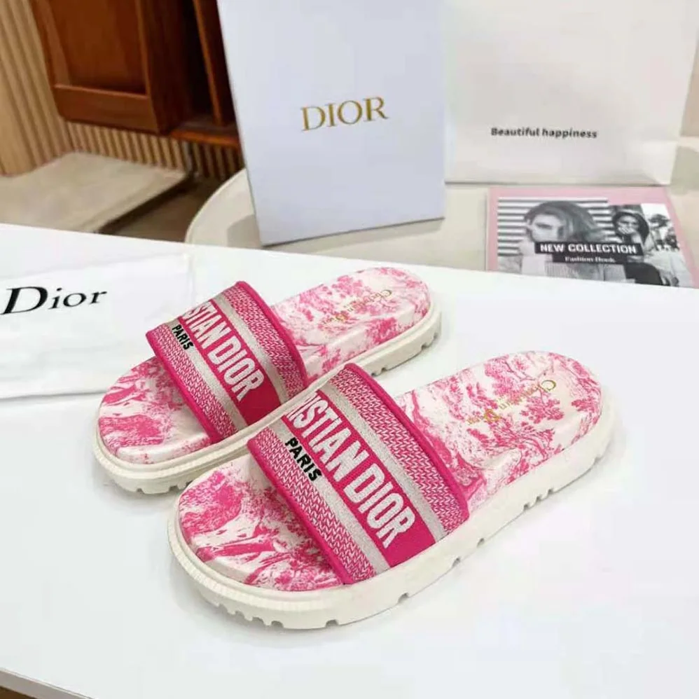 Dior Dway Slide Bright Toile de Jouy Embroidered Cotton for Women in Pink Dior Dway Slide Bright Toile de Jouy Embroidered Cotton for Women in Pink