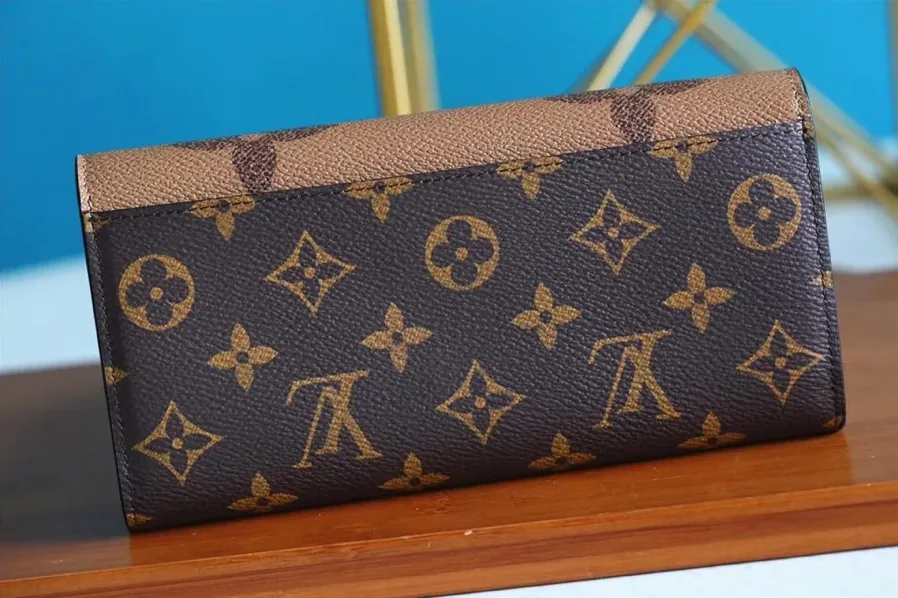 Louis Vuitton Sarah Wallet Monogram and Monogram Reverse Canvas Louis Vuitton Sarah Wallet Monogram and Monogram Reverse Canvas
