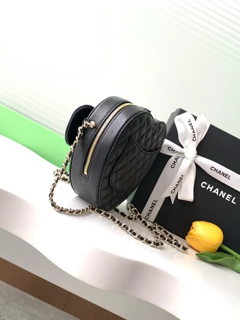 Chanel Mini Heart Bag Black /