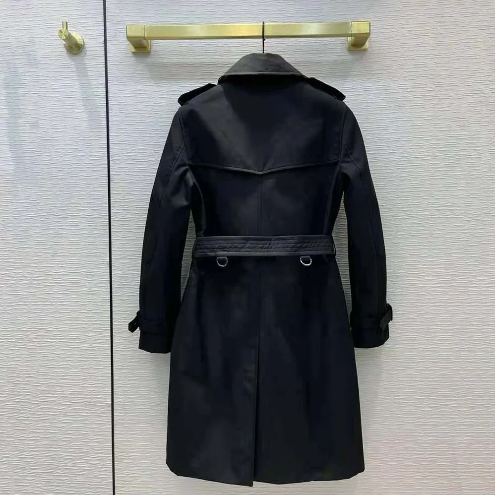 Burberry The Mid-length Chelsea Heritage Trench Coat for Women