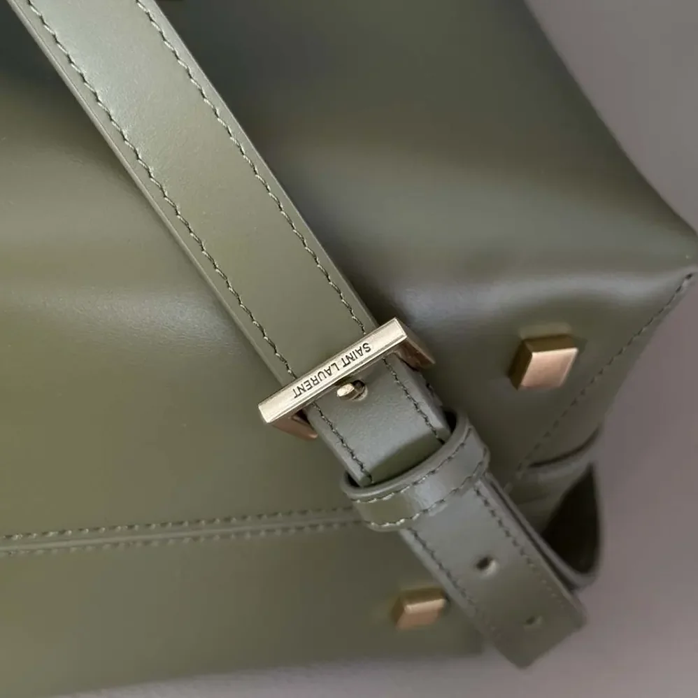 Saint Laurent YSL Le 37 Small in Shiny Leather for Women in Dark Green Saint Laurent YSL Le 37 Small in Shiny Leather for Women in Dark Green