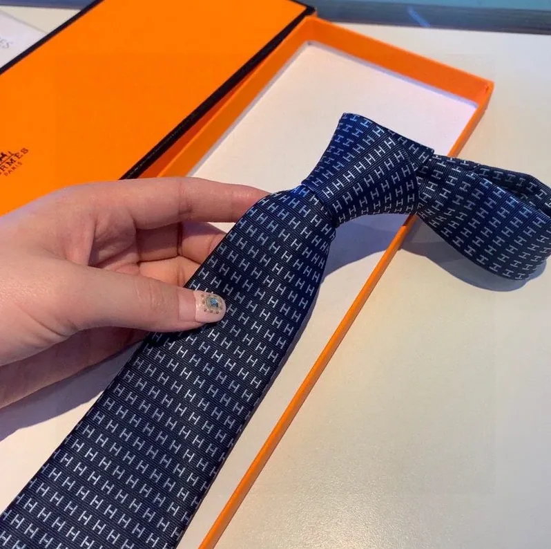 Hermes Faconnee H Bicolore Tie Marine/Bleu Hermes Tie 17 for Men Hermes Faconnee H Bicolore Tie Marine/Bleu Hermes Tie 17 for Men
