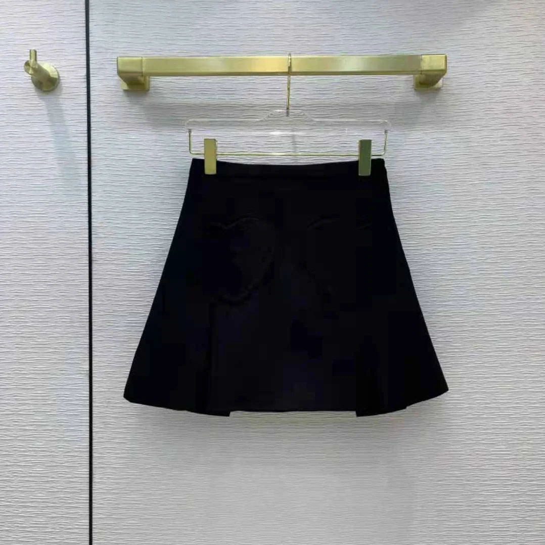 Dior Dioramour Miniskirt with Heart-Shaped Pockets Black Wool and Silk for Women Dior Dioramour Miniskirt with Heart-Shaped Pockets Black Wool and Silk for Women