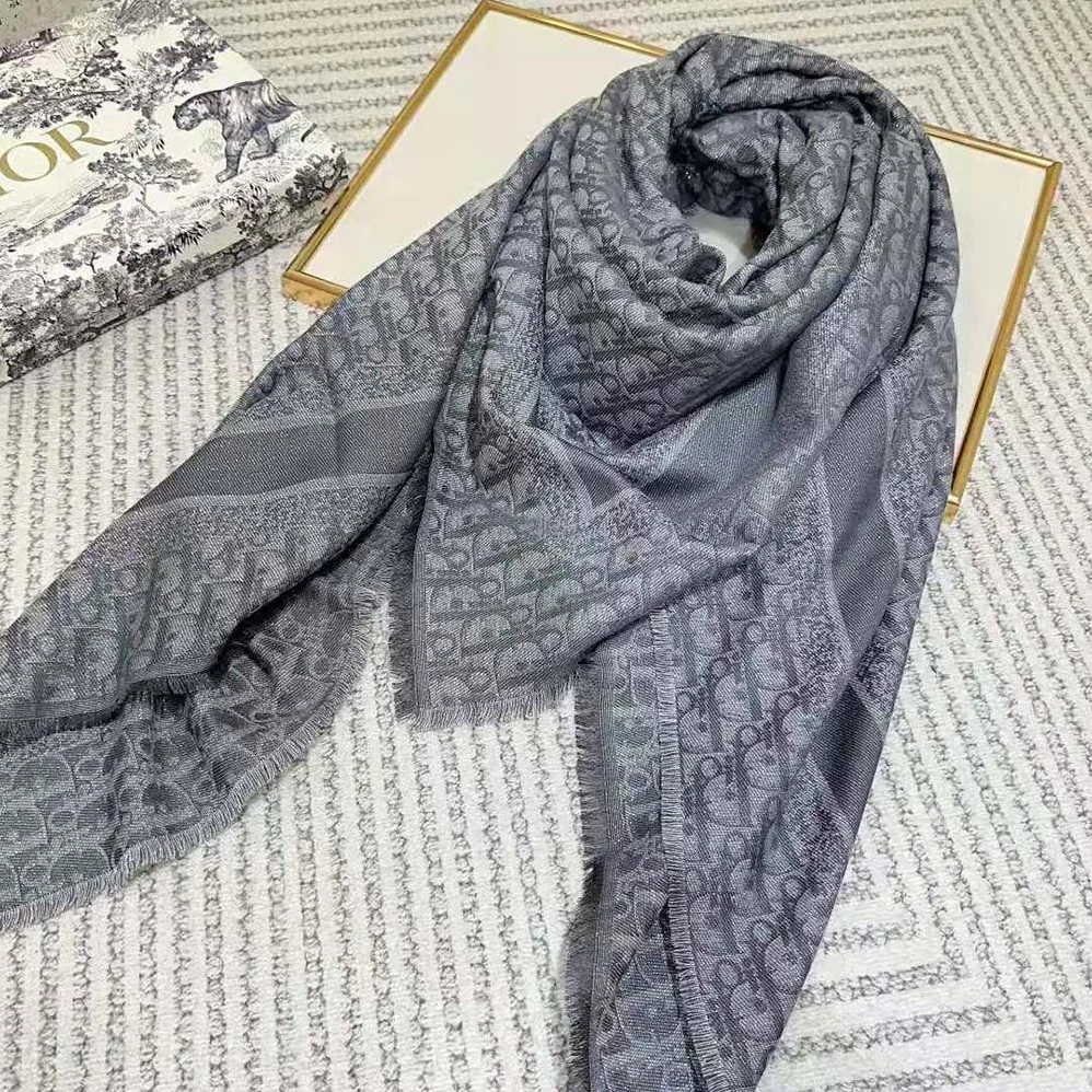Dior Oblique Shawl Gray Silk Blend with Metallic Thread for Unisex Dior Oblique Shawl Gray Silk Blend with Metallic Thread for Unisex