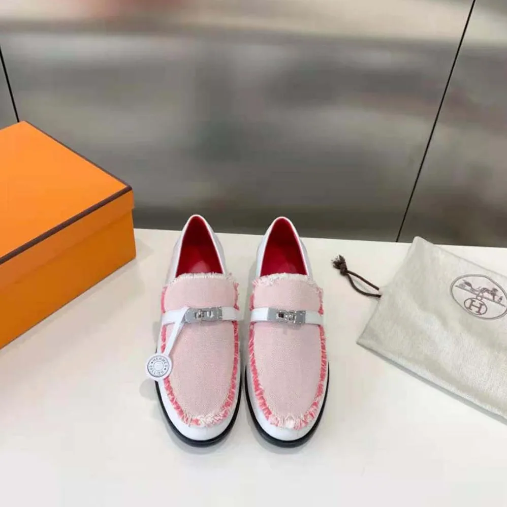 Hermes Destin Loafer in Calfskin Leather for Women in Pink Hermes Destin Loafer in Calfskin Leather for Women in Pink