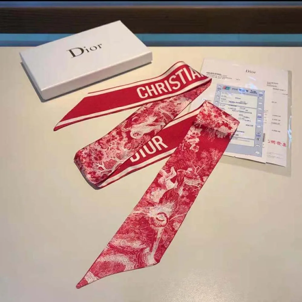 Dior Toile DE Jouy Reverse Mitzah Scarf Silk Twill for Women in Red Dior Toile DE Jouy Reverse Mitzah Scarf Silk Twill for Women in Red