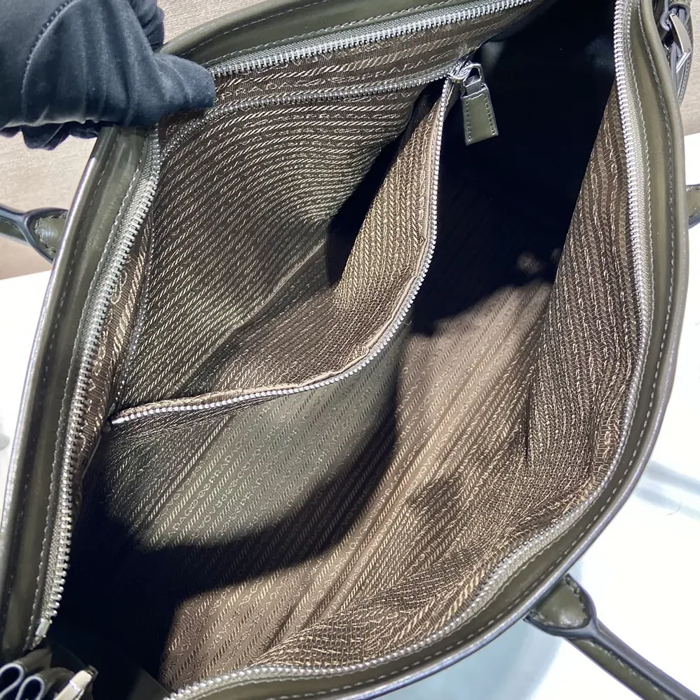 Prada Bonnie Leather Tote Bag for Unisex