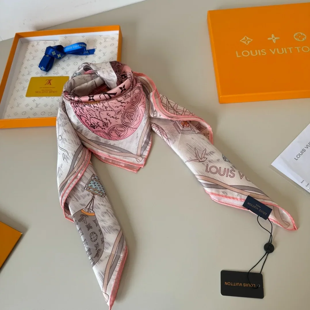Louis Vuitton Up And Away Square 90 Scarf Marron / Louis Vuitton Up And Away Square 90 Scarf Marron /