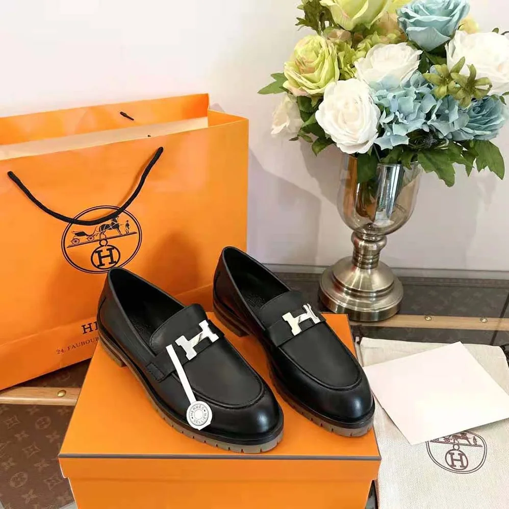 Hermes Faubourg Loafer in Glazed Calfskin for Women in Black Hermes Faubourg Loafer in Glazed Calfskin for Women in Black