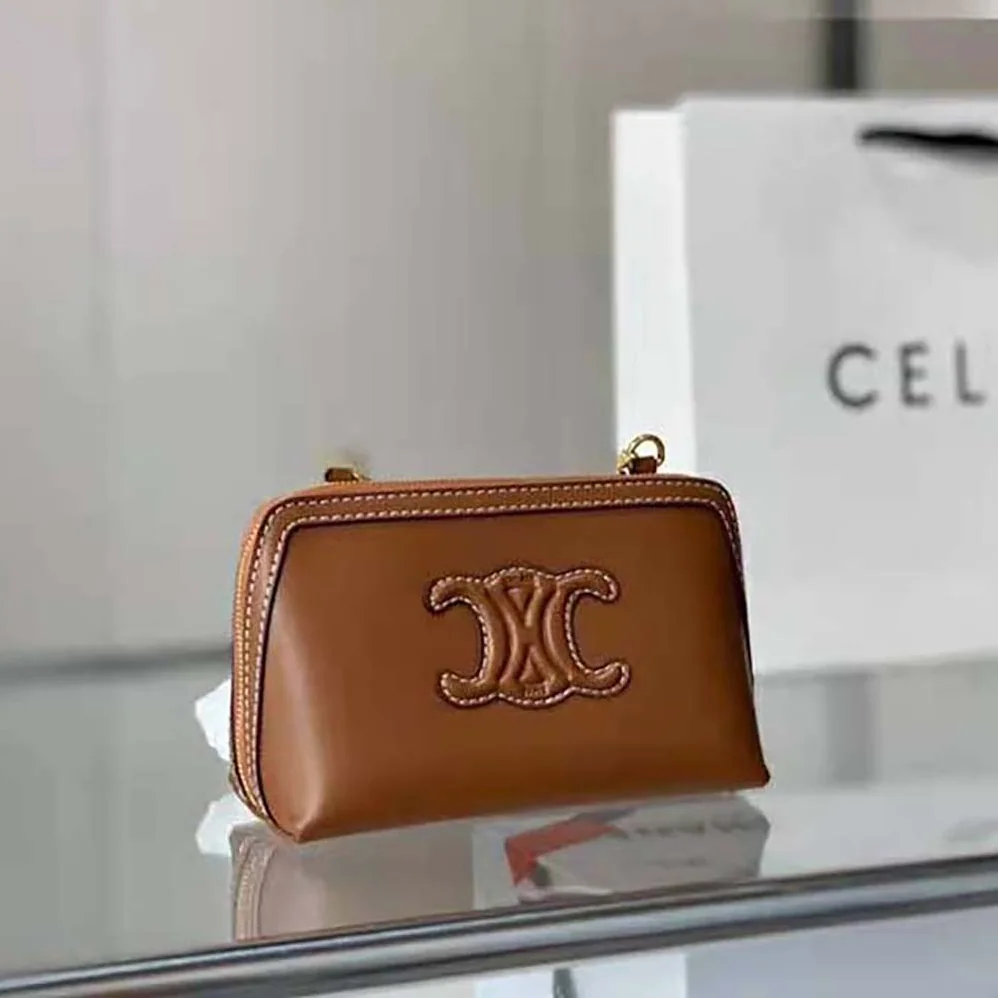 Celine Clutch on Chain Cuir Triomphe in Smooth Calfskin for Women Celine Clutch on Chain Cuir Triomphe in Smooth Calfskin for Women