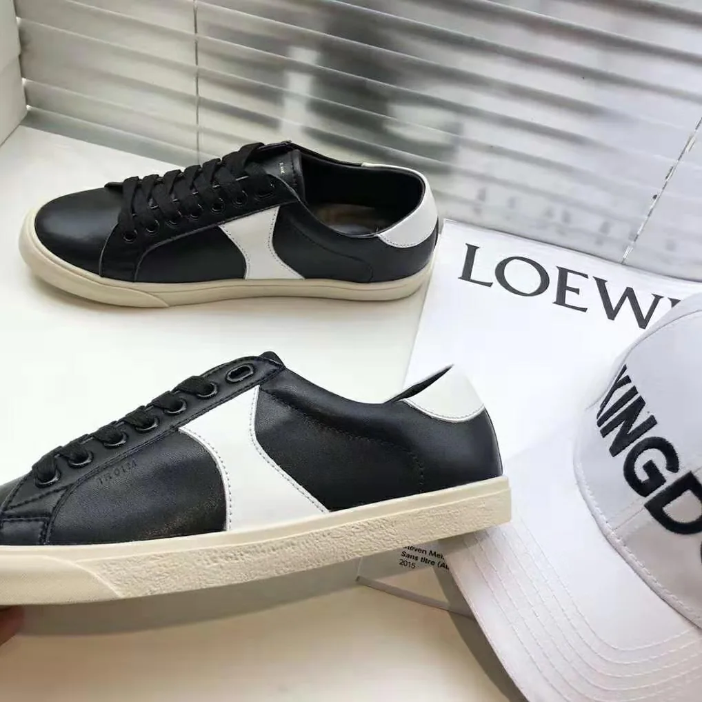 Celine Celine Triomphe Low Lace Up Sneaker Calfskin for Women in Black