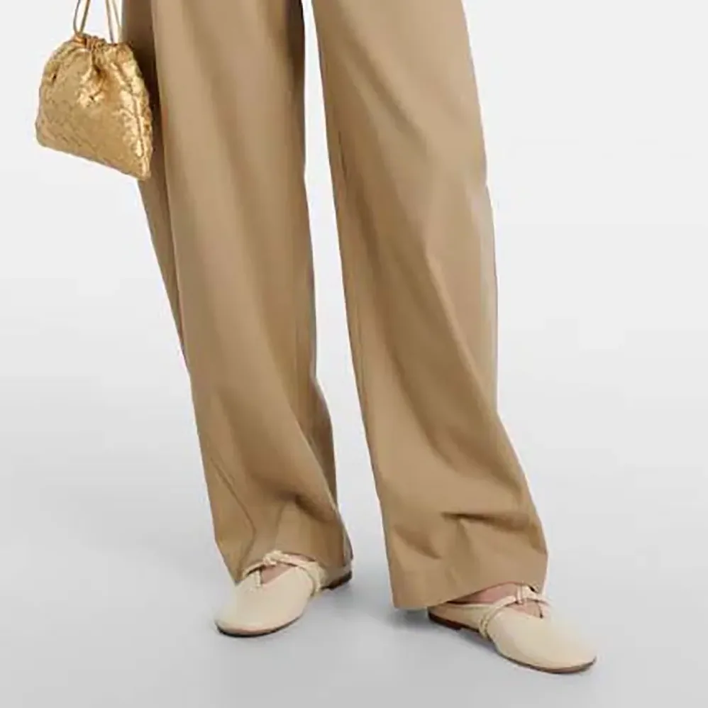 Bottega Veneta Rosa Mary-Jane Ballerina for Women in Sea Salt Bottega Veneta Rosa Mary-Jane Ballerina for Women in Sea Salt