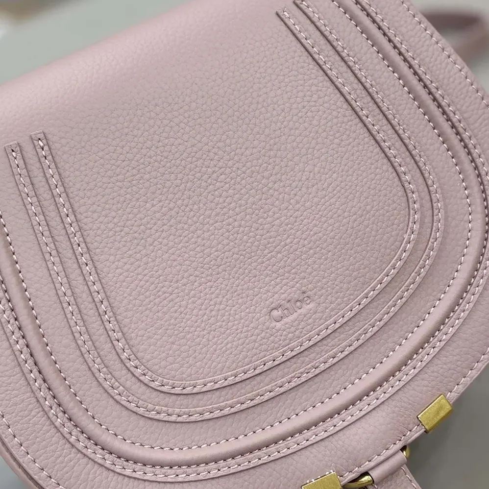 Chloe Marcie Saddle Bag is Crafted Leather for Women Chloe Marcie Saddle Bag is Crafted Leather for Women