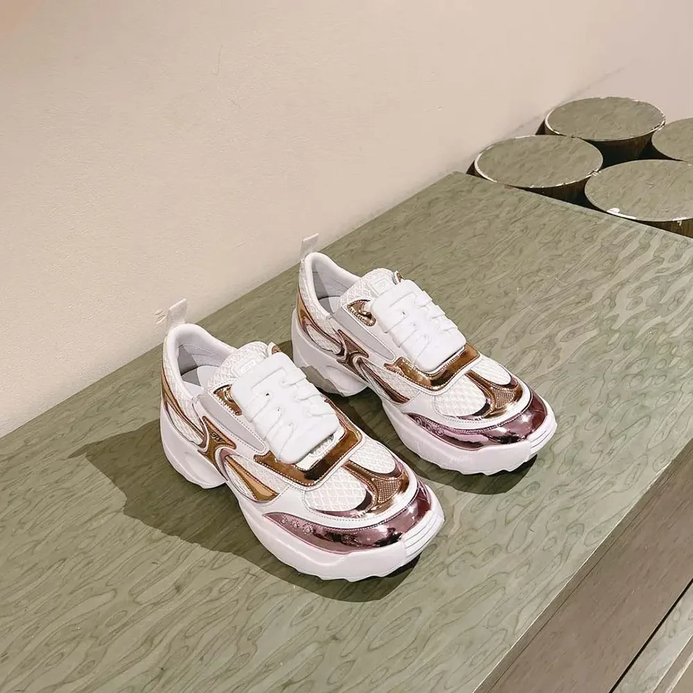Roger Vivier Viv' on the Run Sneakers in Leather and Fabric for Women in Pink Roger Vivier Viv' on the Run Sneakers in Leather and Fabric for Women in Pink