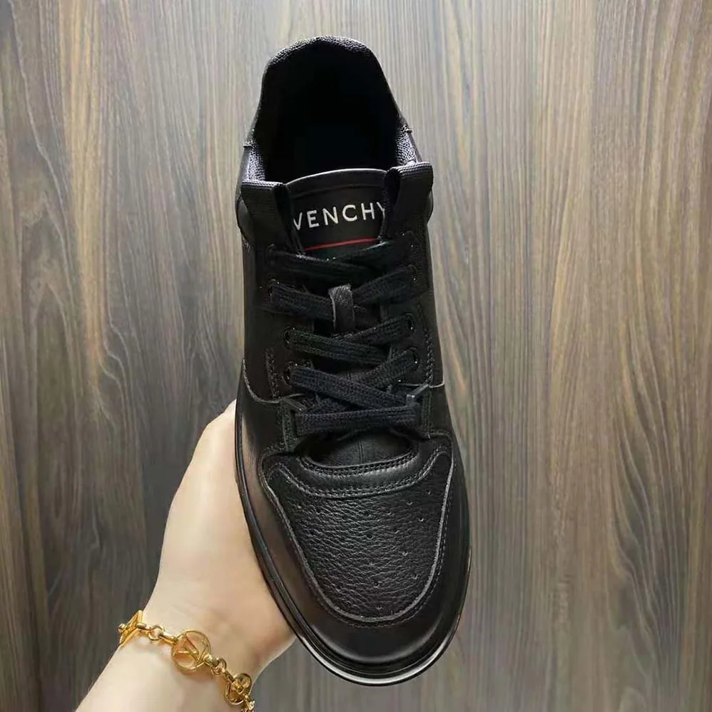 Givenchy Wing Low Sneakers in Satin for Men in Black