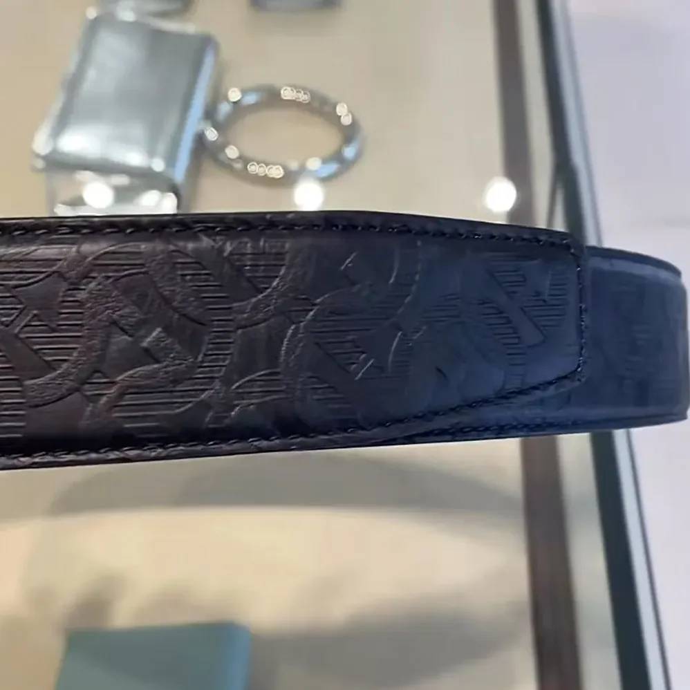 Salvatore Ferragamo Reversible and Adjustable Gancini Belt for Unisex in Black
