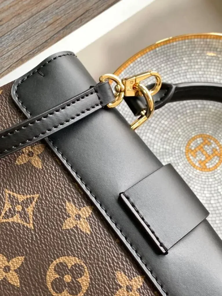 Louis Vuitton Locky BB Monogram Canvas Black