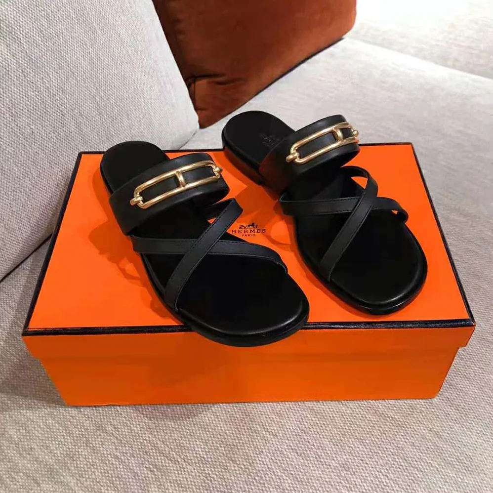 Hermes Claire Sandal in Calfskin Leather for Women in Black Hermes Claire Sandal in Calfskin Leather for Women in Black