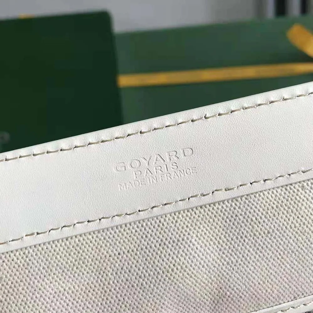 Goyard Bellechasse Biaude PM Bag for Women in White Goyard Bellechasse Biaude PM Bag for Women in White