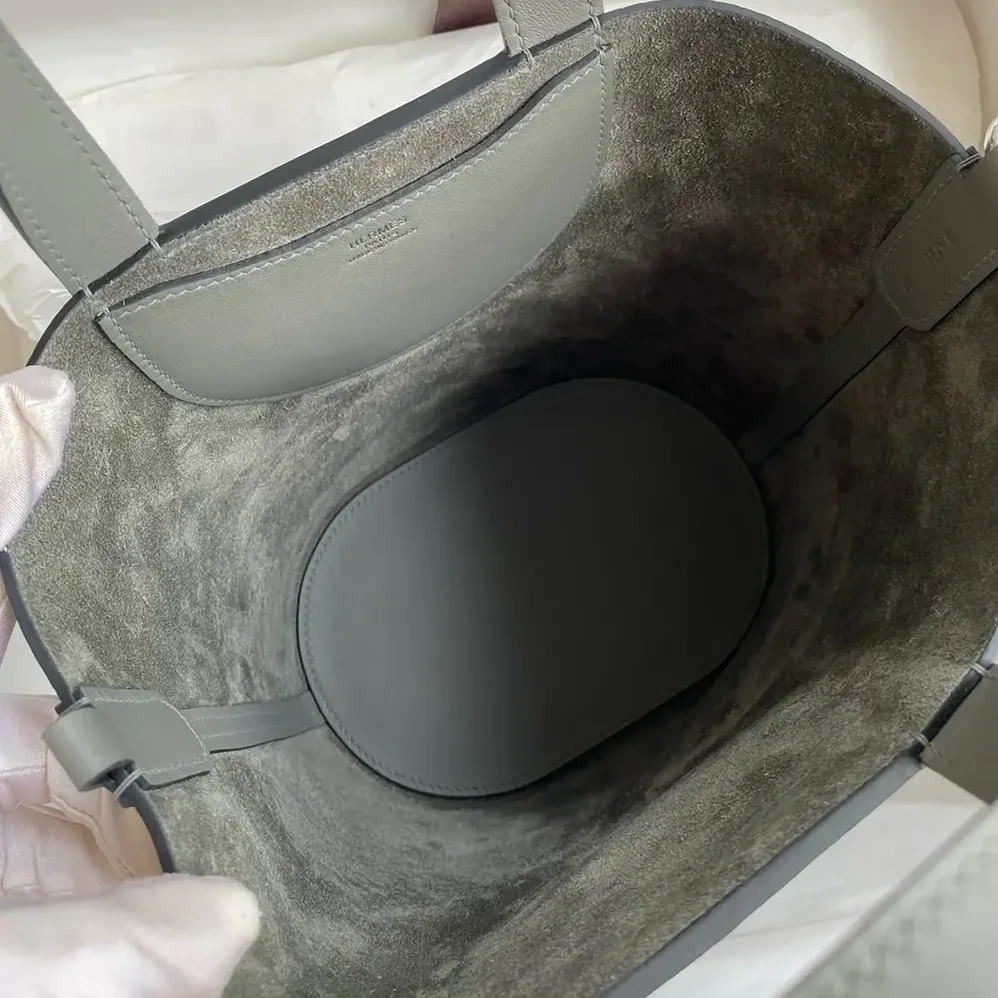 Hermes In the Loop 18 Handbag Clemence Leather for Women in Gray/Silver Hermes In the Loop 18 Handbag Clemence Leather for Women in Gray/Silver