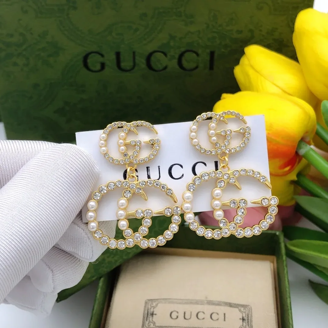 Gucci Pearl Stud Earrings Gold Gucci Pearl Stud Earrings Gold