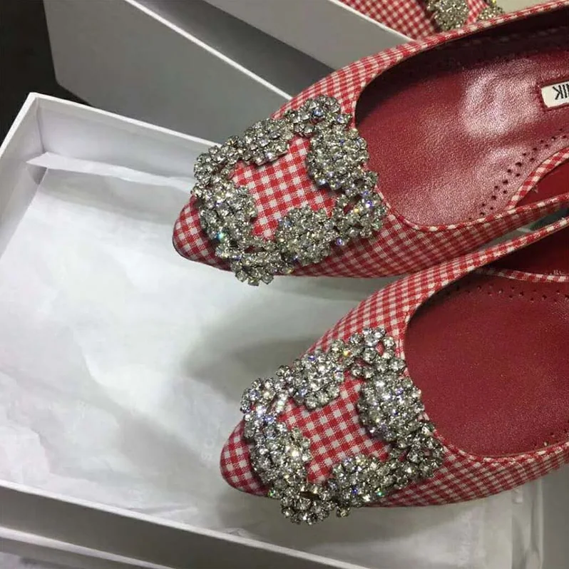Manolo Blahnik Jewel Buckled Flat Shoes 10mm Heel for Women in Red Manolo Blahnik Jewel Buckled Flat Shoes 10mm Heel for Women in Red
