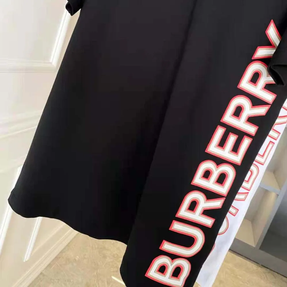 Burberry Logo Print Cotton Oversized T for Men in shirt