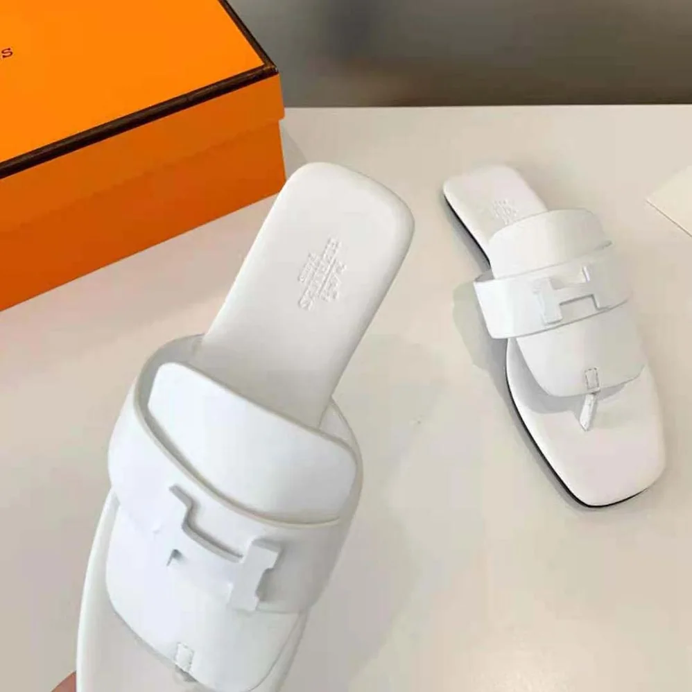Hermes Galerie Sandal in Calfskin for Women in White
