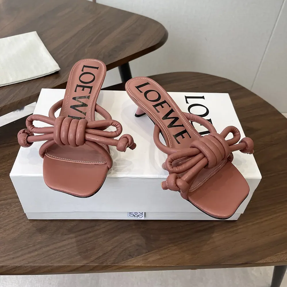 Loewe Flamenco Knot Sandal in Lambskin for Women in Pink Loewe Flamenco Knot Sandal in Lambskin for Women in Pink