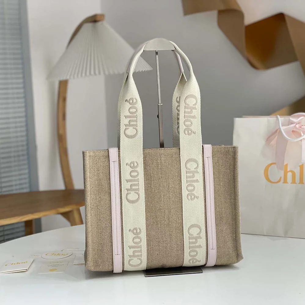 Chloe Medium Woody Tote Bag for Women in Pink