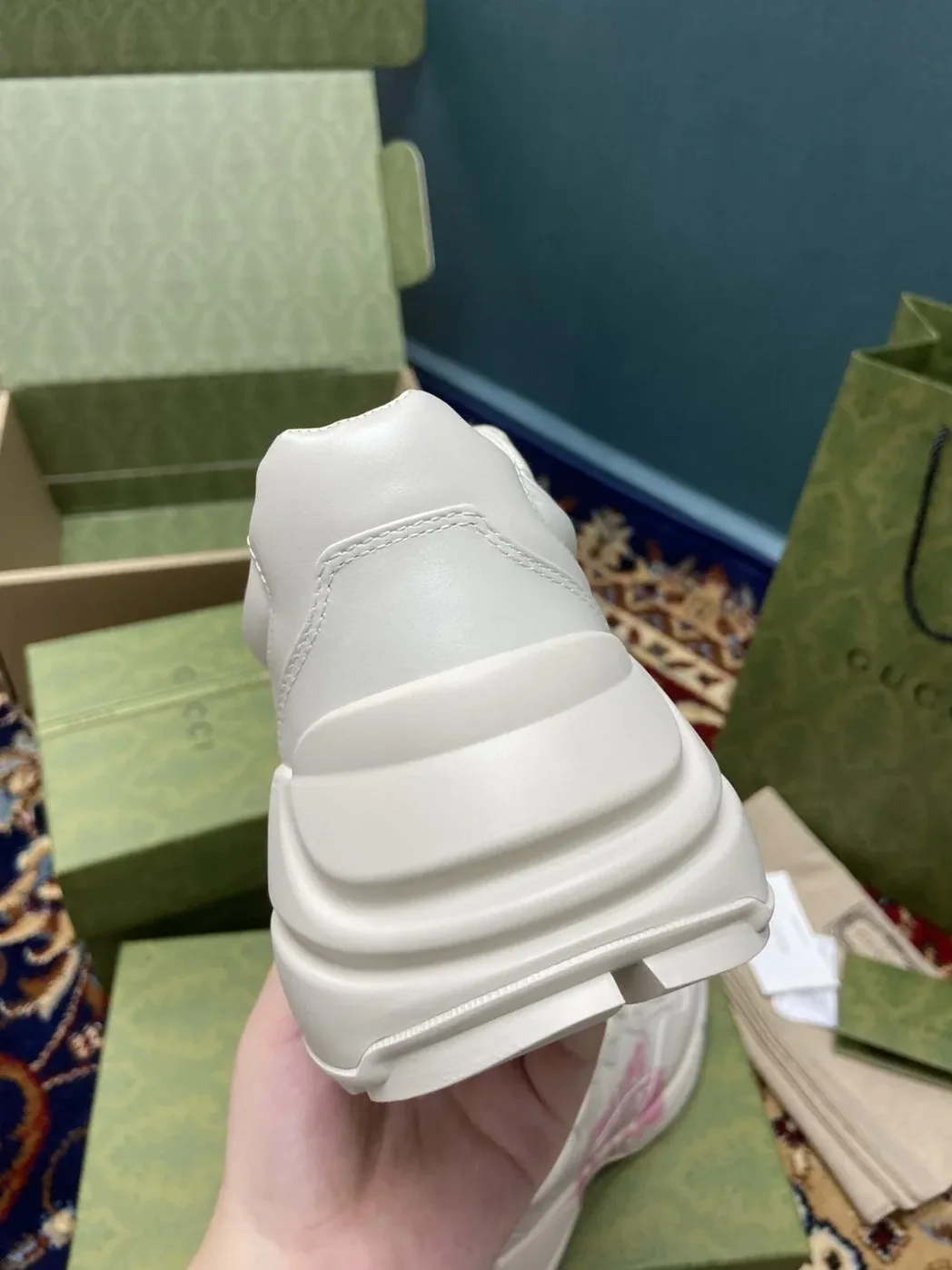 Gucci Rhyton Sneakers With Lemon Gucci White Ivory for Women Gucci Rhyton Sneakers With Lemon Gucci White Ivory for Women