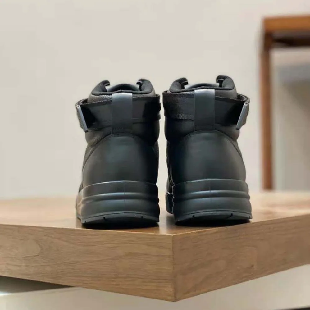 Givenchy G4 High Top Sneakers in Leather for Men in Black