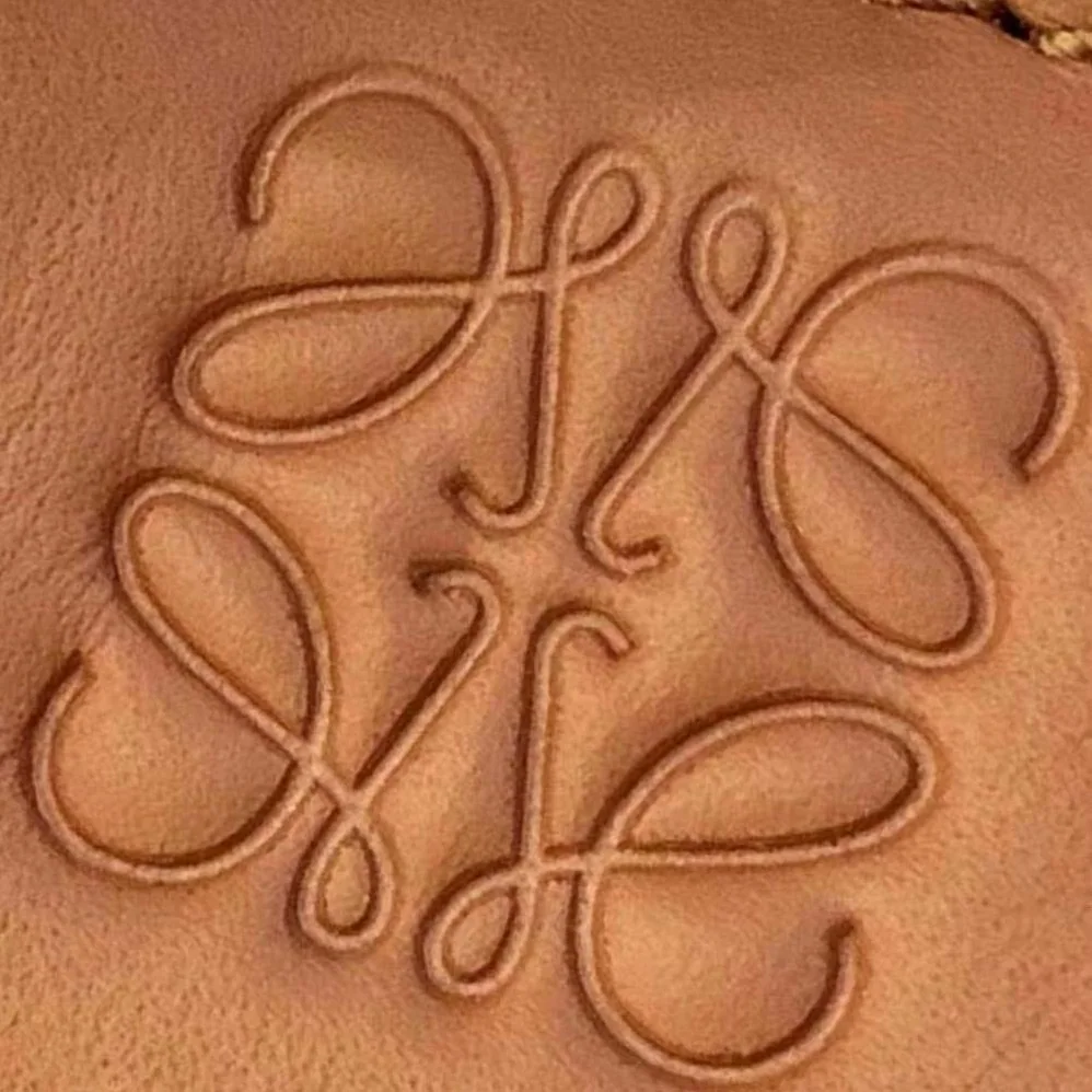 Loewe Horseshoe Bag in Nappa Calfskin for Women in Brown