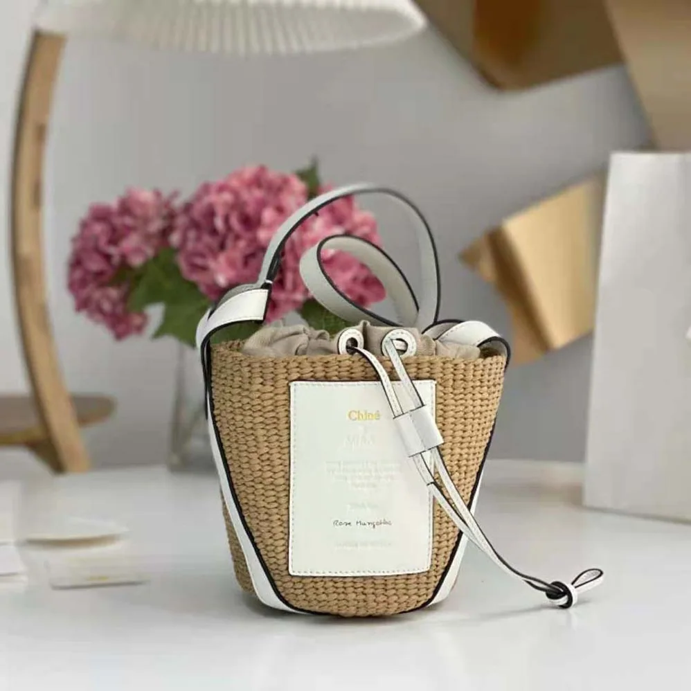Chloe Small Basket in Fair-Trade Paper and Shiny Calfskin for Women in White Chloe Small Basket in Fair-Trade Paper and Shiny Calfskin for Women in White