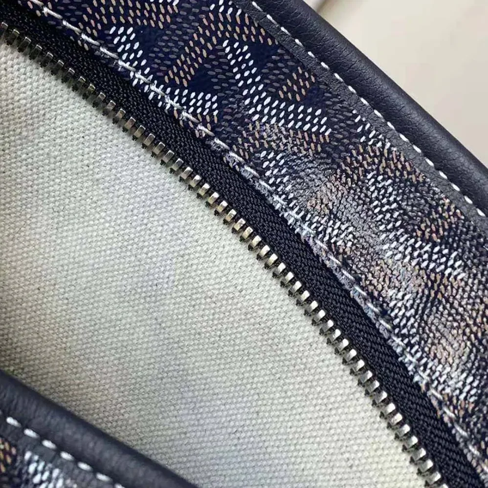Goyard Bohème Hobo Bag for Unisex in Navy