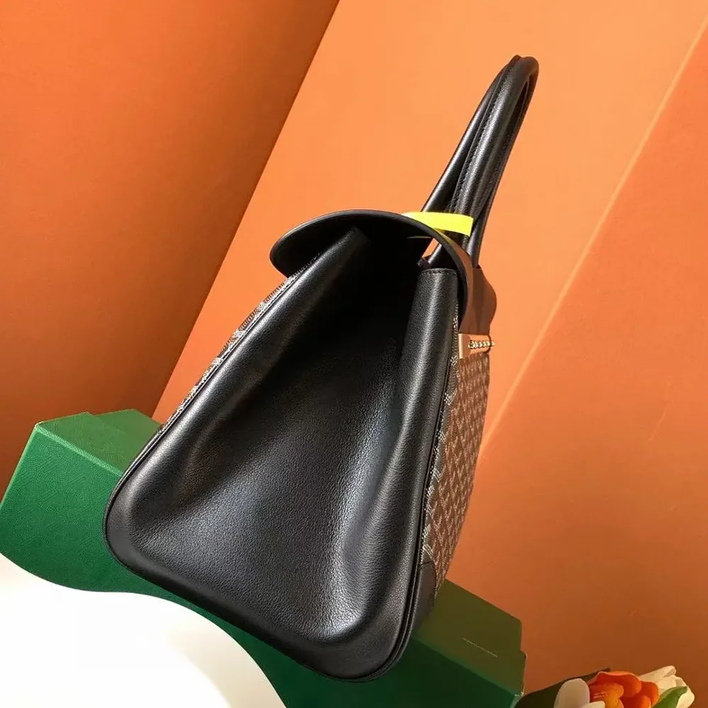 Goyard Saïgon Tote Bag for Women in Black