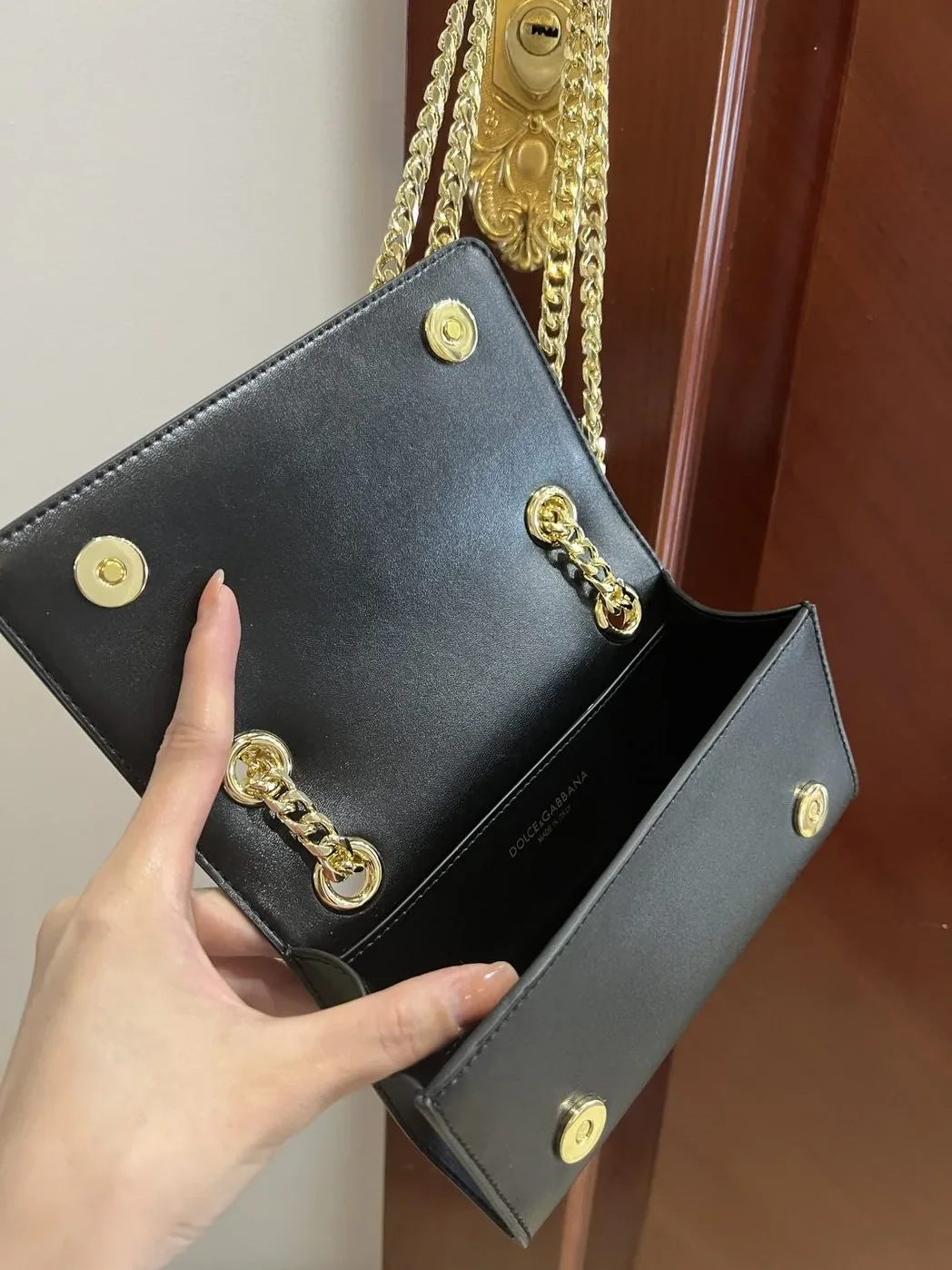 Dolce & Gabbana Polished 3.5 Phone Bag Black / DG