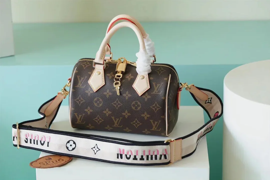 Louis Vuitton Speedy Bandouliere 20 Top Handle Bag / Black Monogram Canvas Gold Hardware