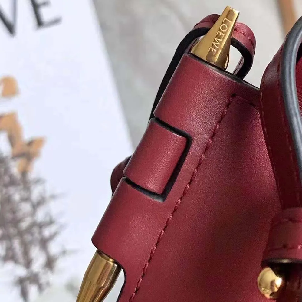 Loewe Horseshoe Bag in Nappa Calfskin for Women in Maroon