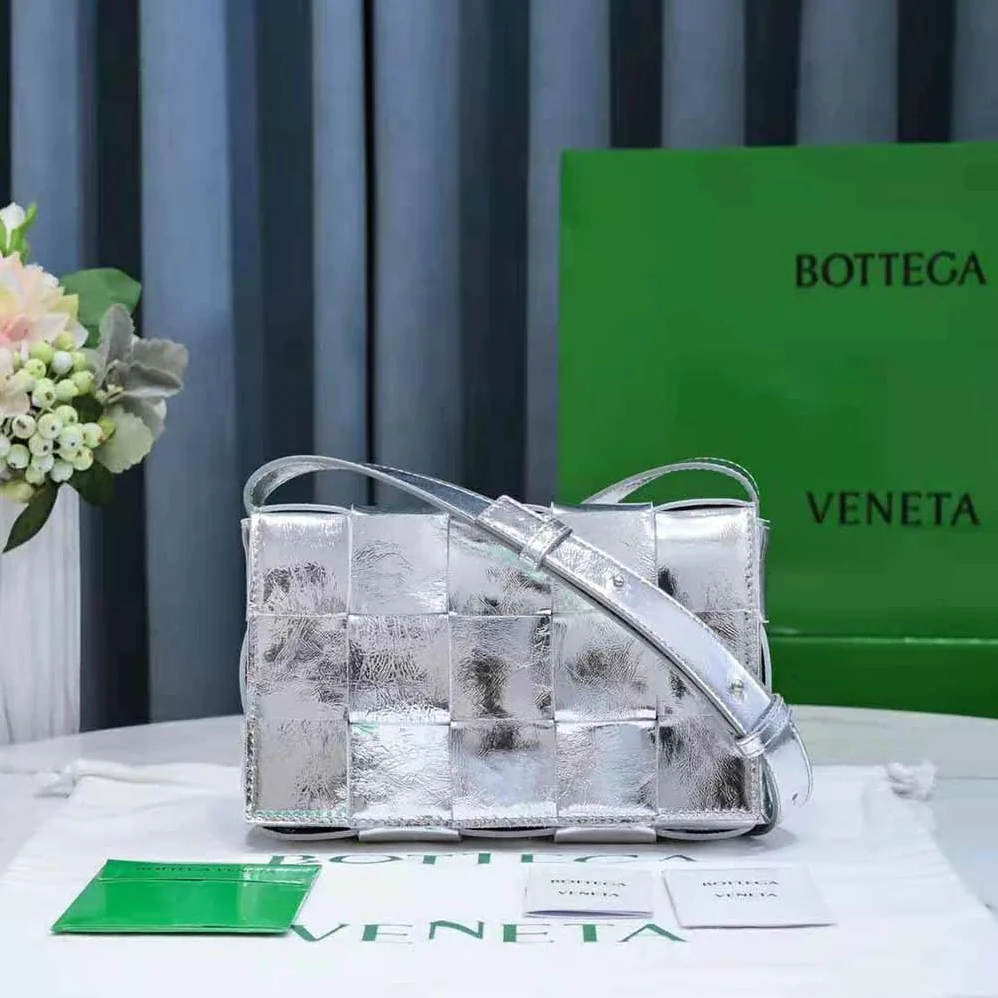 Bottega Veneta Cassette Intreccio Laminated Leather Cross for Women in Body Bag