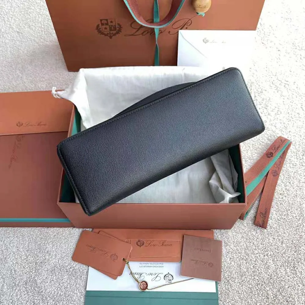 Loro Piana Extra Bag in Calfskin Leather for Women in Black Loro Piana Extra Bag in Calfskin Leather for Women in Black
